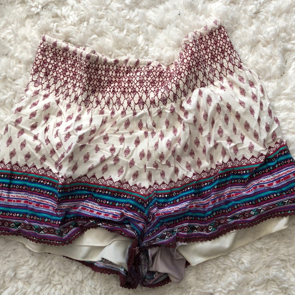 Cute loose fitting tribal print shorts